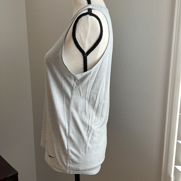 Nike Dry-Fit light gray tank top. Size small - Picture 2 of 5